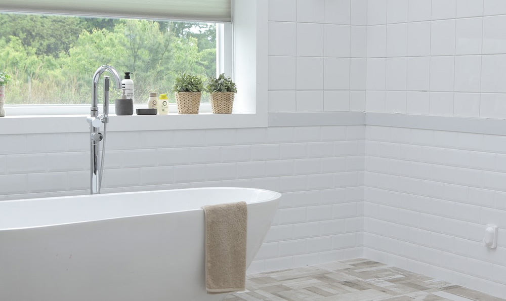 White Brick Tiles for Bathrooms